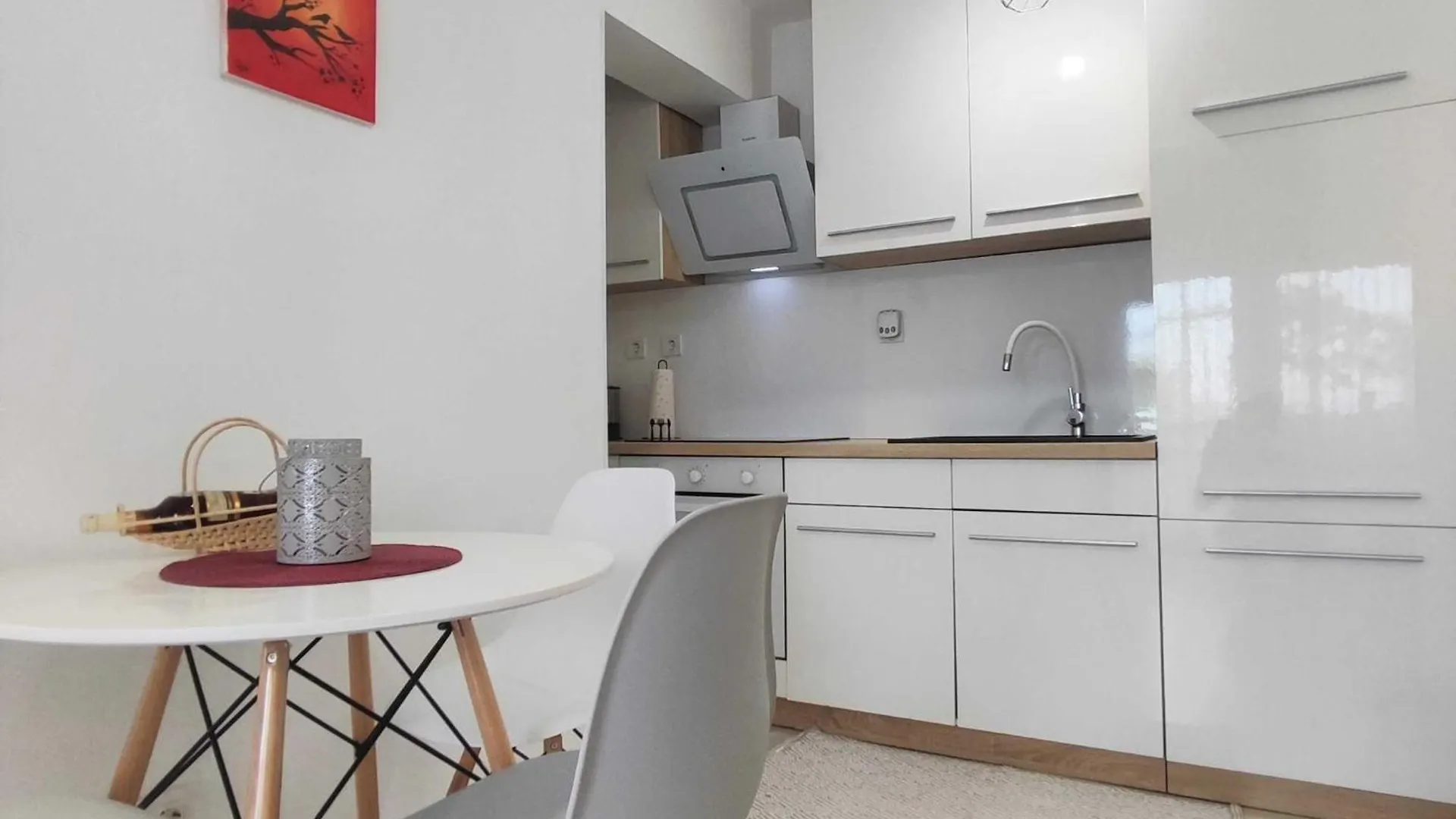 Comfortable Crikvenica Apartment With Terrace And Wifi